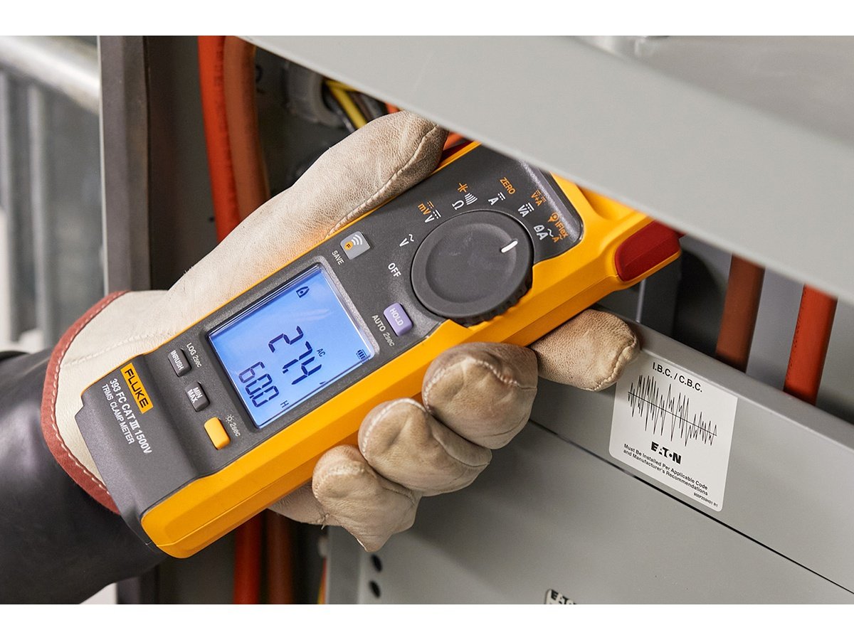 393 CAT III 1500 V True-rms Clamp Meter with iFlex | FLUKE-393 FC/E