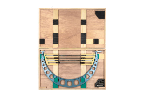 Mitutoyo Değiştirilebilir Uçlu Dış Çap Mikrometresi 600-700 mm | 104-145A